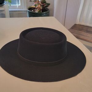 Portland Leather Black Hat